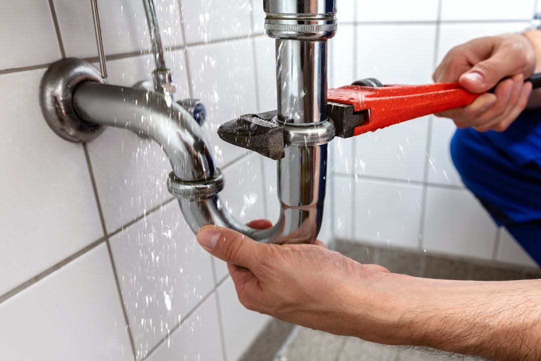 Plumbing-216282910-1080×720 Plumbing service
